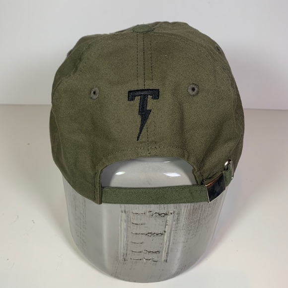 Tackma ‘Fallen Roses’ Cap - Picture 2 of 3